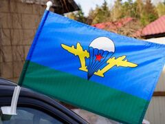 Флаг на машину с кронштейном ВДВ СССР белый парашют
