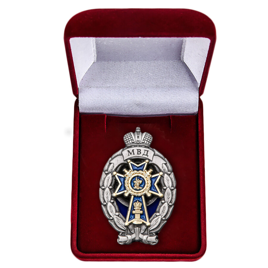 Знак в бархатистом футляре МВД Лучший следователь