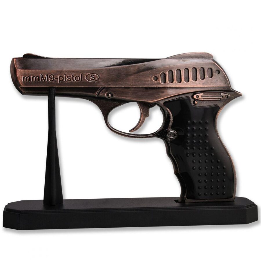 Пистолет зажигалка Beretta M9 на подставке