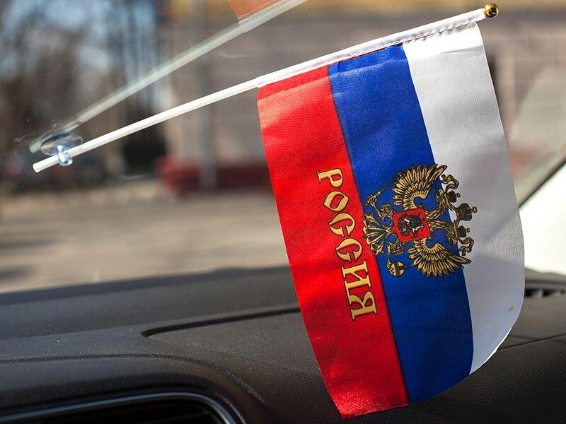 Флажок в машину с присоской РФ