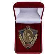 Знак Отличник службы ВВ МООП  в бархатистом футляре муляж