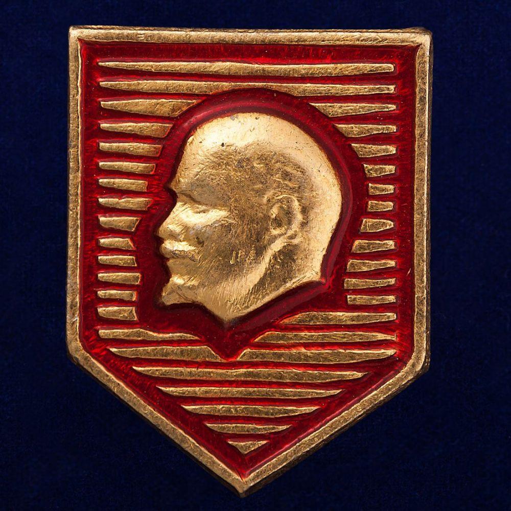 Значок В память о Ленине