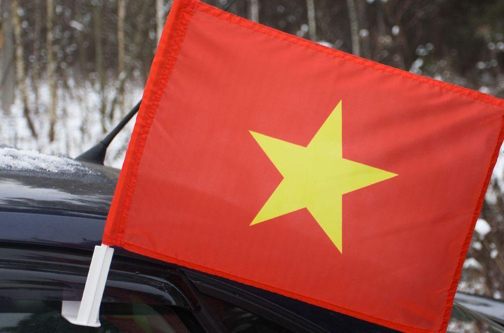 Флаг на машину с кронштейном Вьетнам