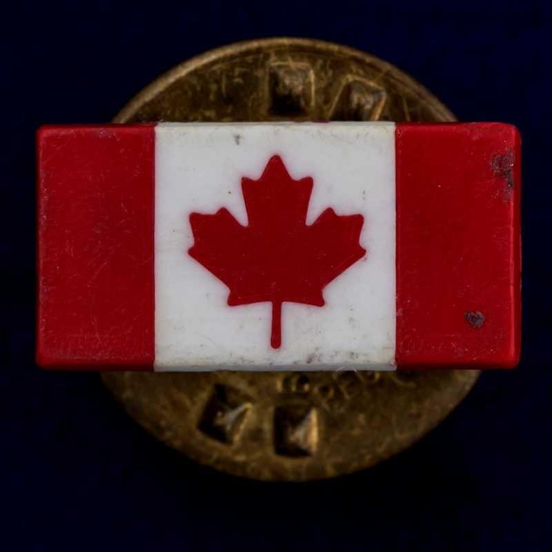 Значок Канадский флаг