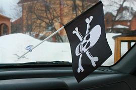 Флажок в машину с присоской Пиратский с костями