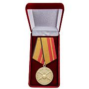 Медаль в бархатистом футляре За отличие в службе в Сухопутных войсках
